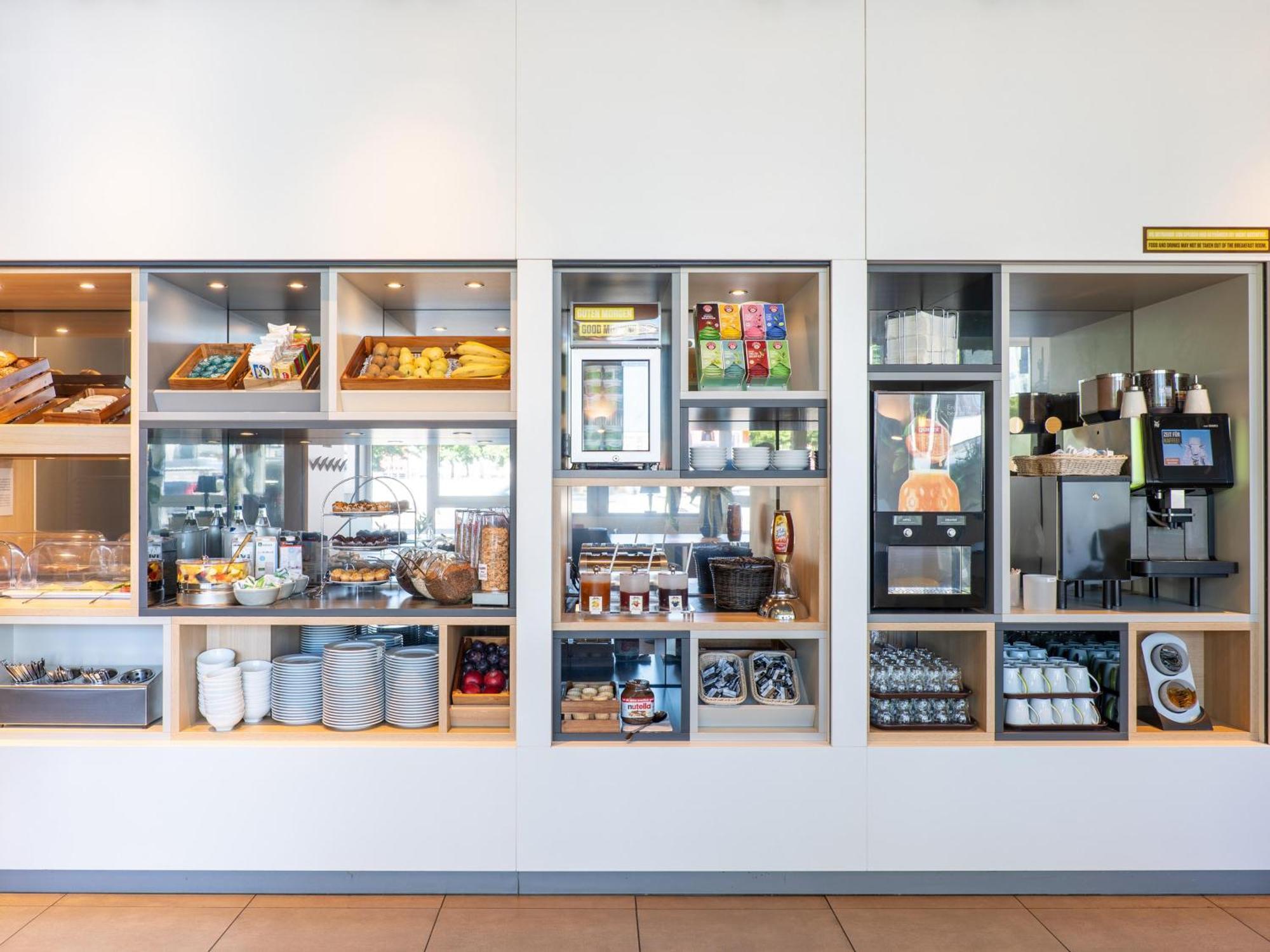 B&B Hotel Ludwigshafen Екстериор снимка